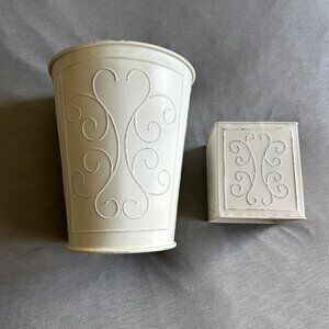 Distressed Metal Trash Can and Tissue Cover Bathroom Set